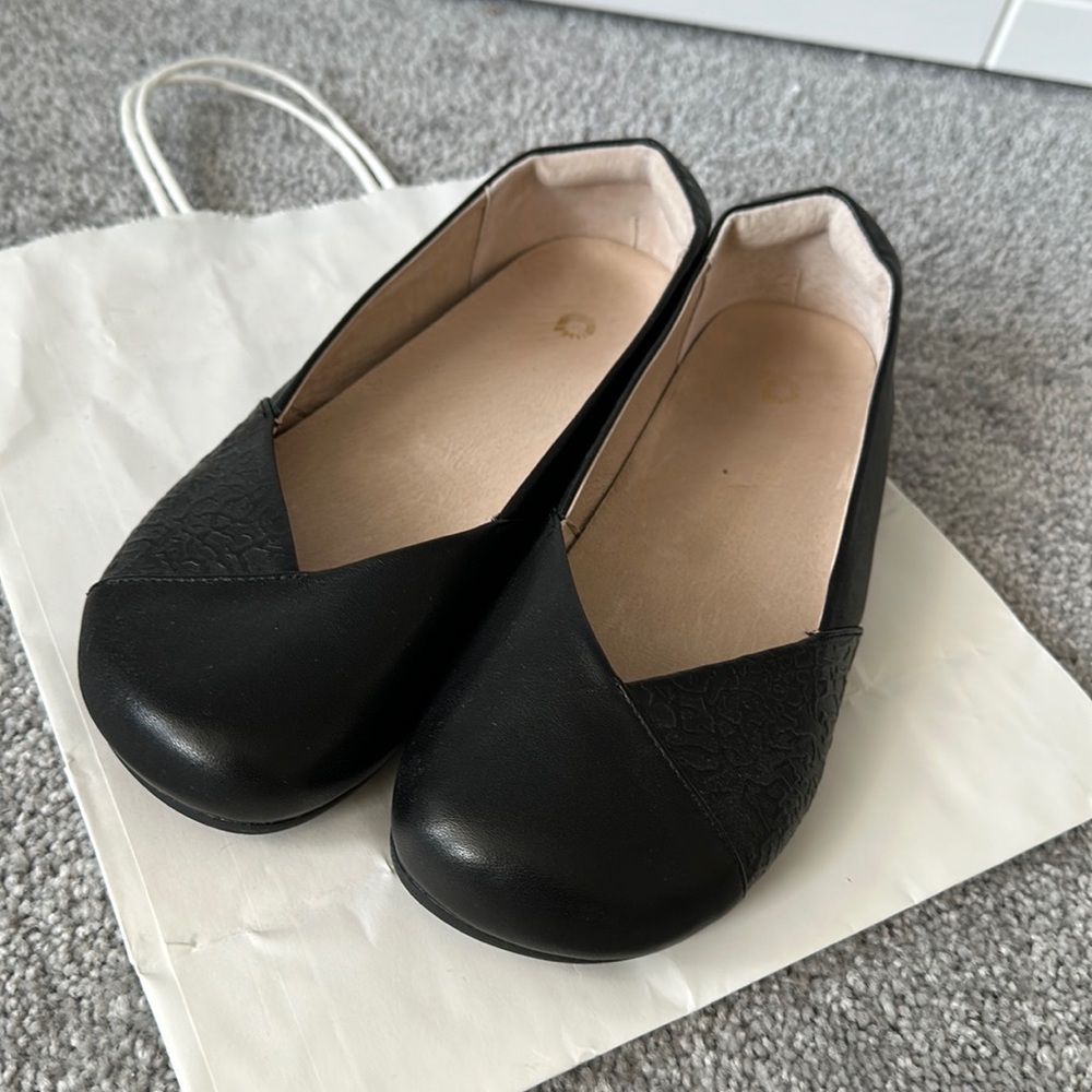 Xero - Phoenix Leather - Women's Dressy Flat